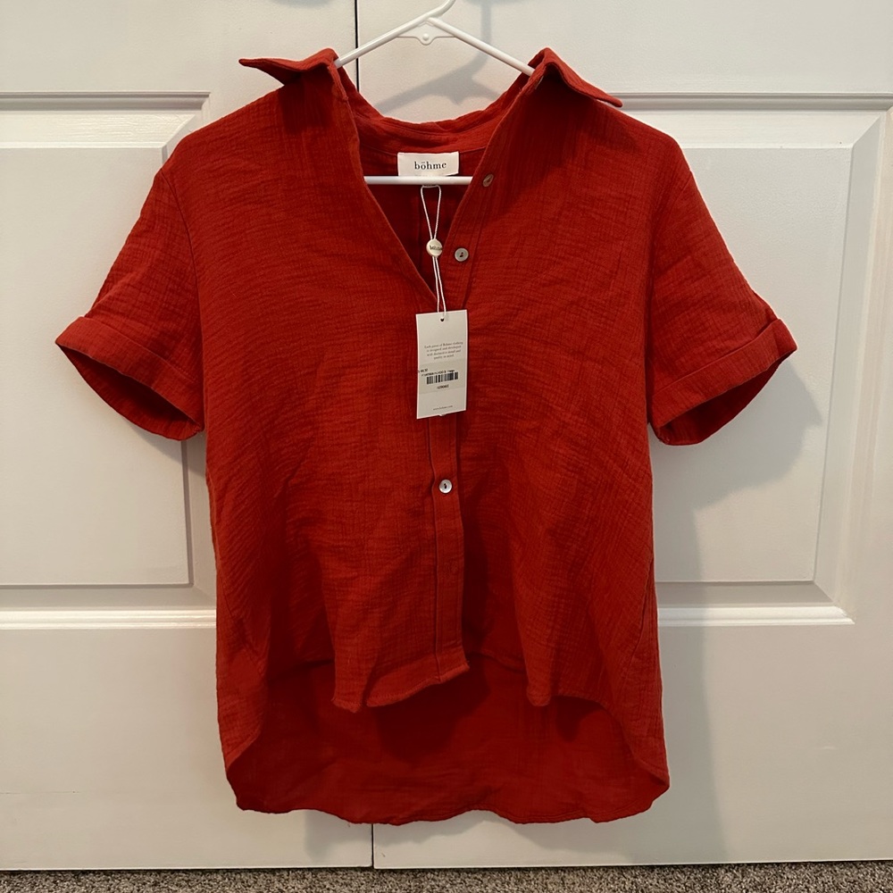 Bohme button up top